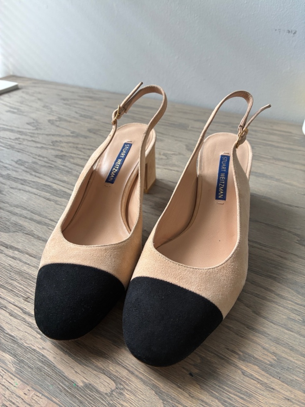 Stuart Weitzman Two-Tone Beige and Black Slingback Clogs - Picture 5 of 11